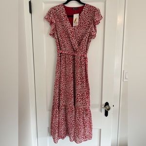Pretty Garden Maxi Floral Print Dress Color: Red / White Size: Medium